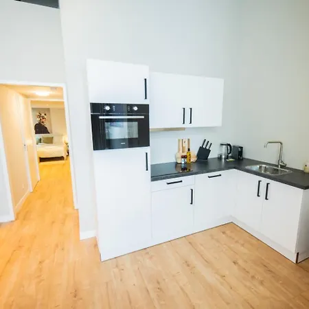 Creative 3 Bedroom 79m2 -bsh25- Апартаменты