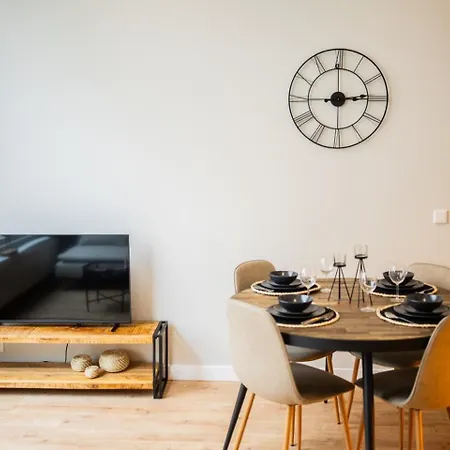Apartment Creative 3 Bedroom 79m2 -bsh25- *