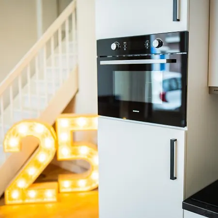 Creative 3 Bedroom 79m2 -bsh25-
