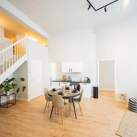 Creative 3 Bedroom 79m2 -bsh25-